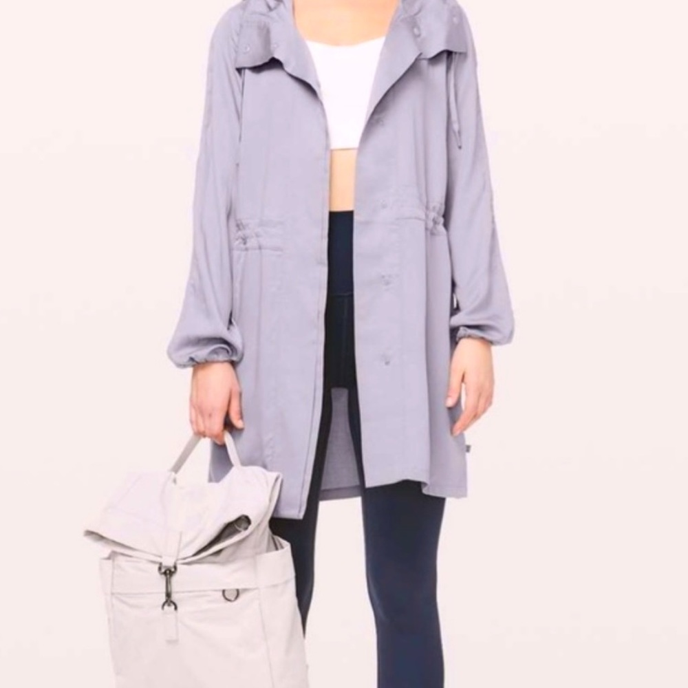 Lululemon City Stroll Jacket in GREY SAGE